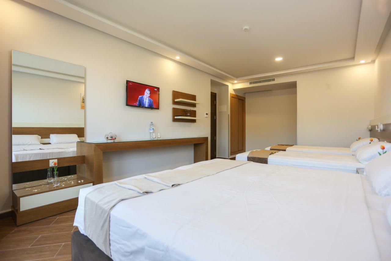 Hotel Makarim Tétouan エクステリア 写真