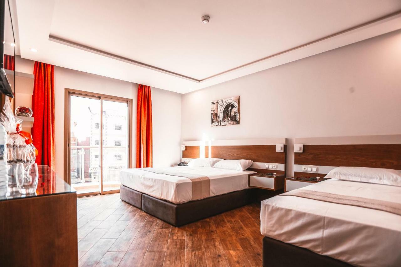 Hotel Makarim Tétouan エクステリア 写真